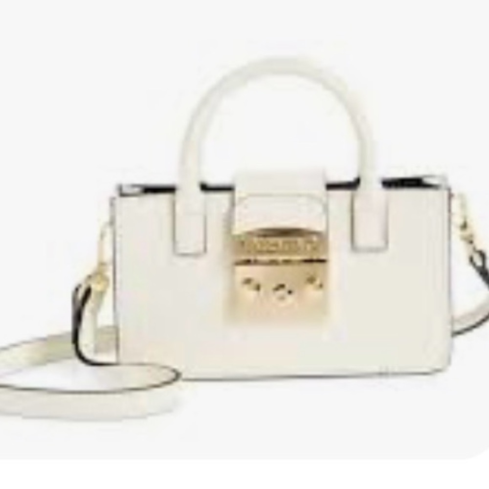 Like new Valentino micro crossbody Color ivory